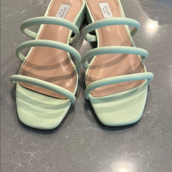 Steven By Steve Madden Green and Tan Sandals - Picture 5 of 7